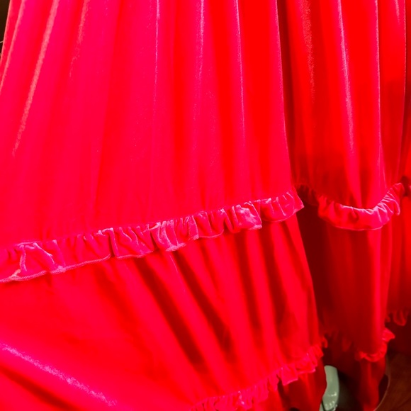 🎀 Hot Pink Maxi Dress 🎀 - Picture 4 of 7